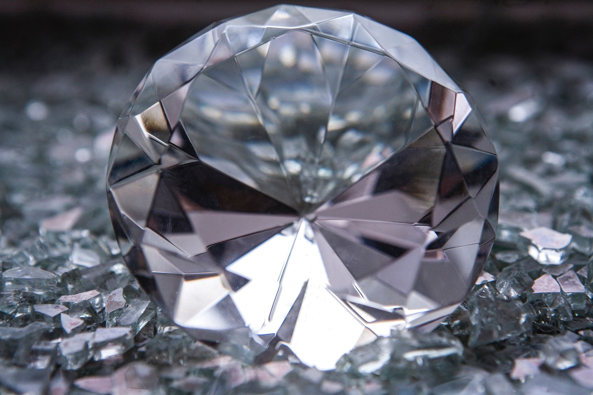 4 Ways to Identify a Natural Diamond vs. Lab-Grown Diamond vs. Lab-Created Moissanite